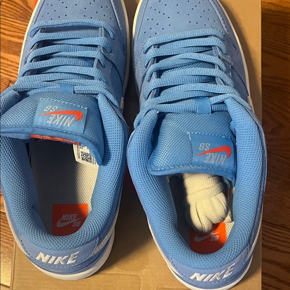 Nike Blue and White Athletic Shoes - Picture 3 of 5